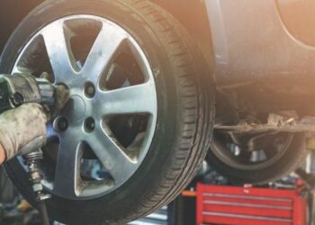 Should I Repair or Replace Bent Truck Rims?