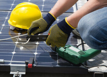 How to create a successful alternative energy company?