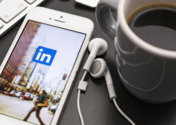 The LinkedIn Banner Formula To Get Your Dream Job