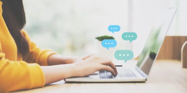 Live Chat In Your Startup