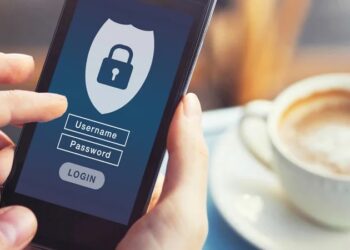 The Pros and Cons of Using a Password Manager: Is it Worth the Risk?